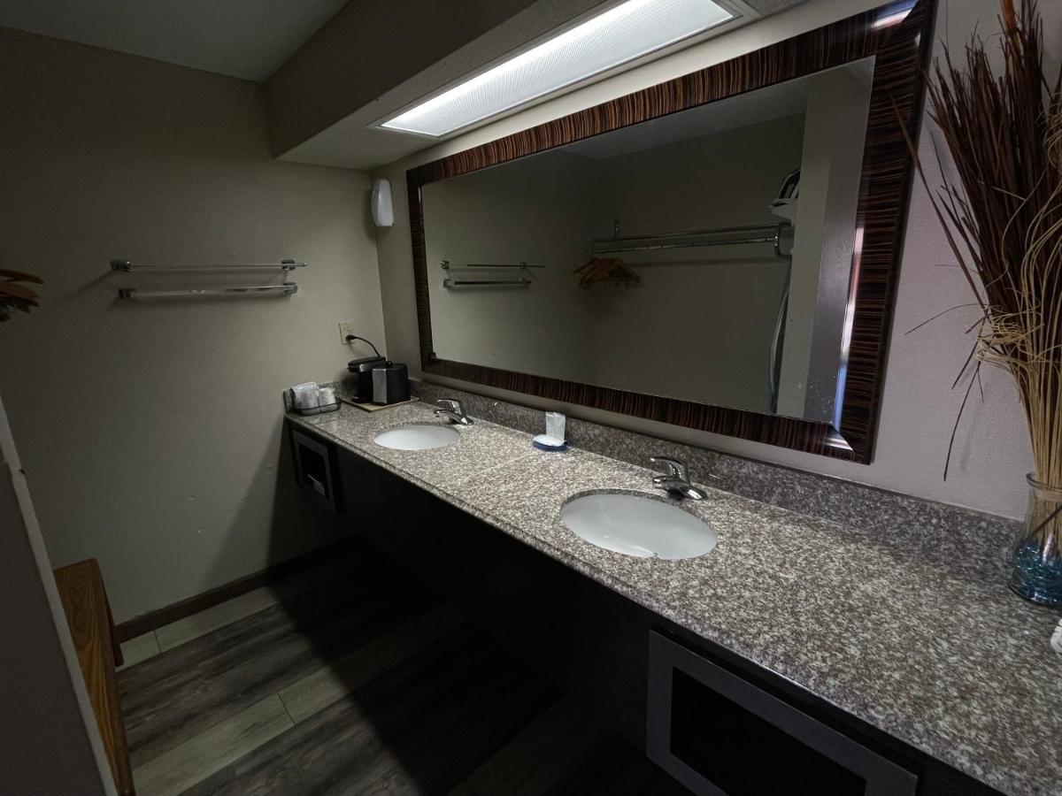 Royal Inn & Suites Mountain Grove Eksteriør billede