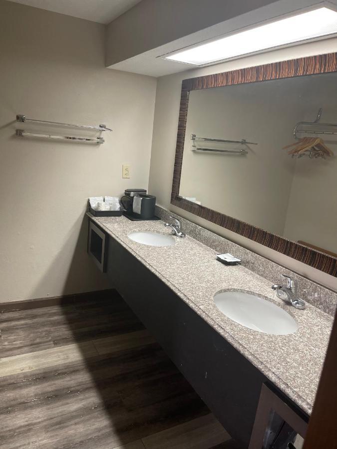 Royal Inn & Suites Mountain Grove Eksteriør billede